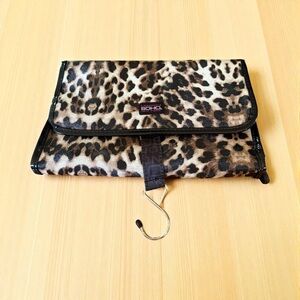 Soho Leopard Print Travel Organizer
